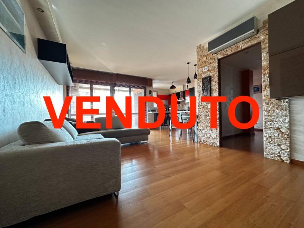 appartamento in vendita a Pessano con Bornago