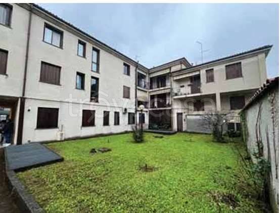 appartamento in vendita a Pessano con Bornago