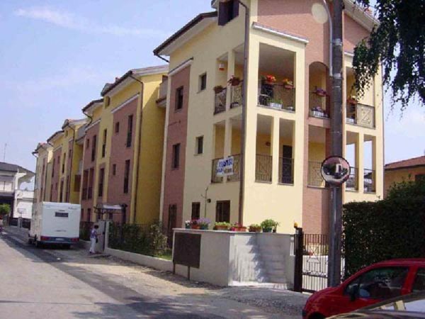appartamento in vendita a Pessano con Bornago