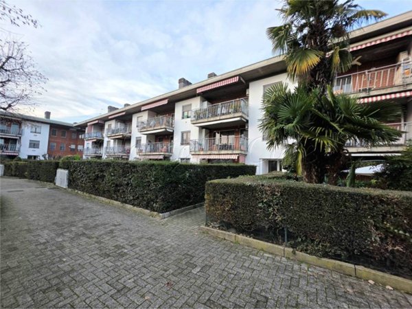 appartamento in vendita a Pessano con Bornago