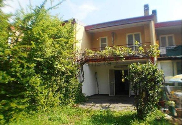 casa indipendente in vendita a Pessano con Bornago