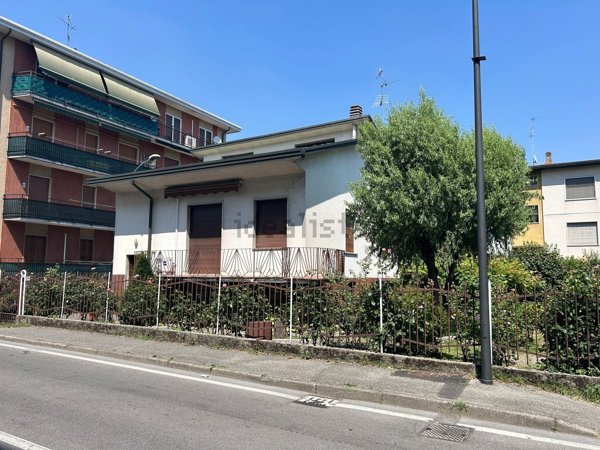 appartamento in vendita a Pessano con Bornago