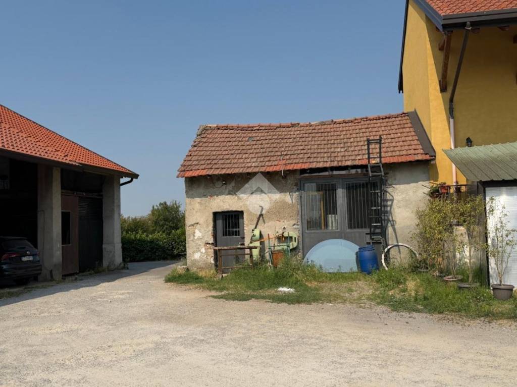 appartamento in vendita a Pessano con Bornago