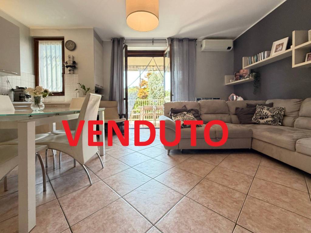appartamento in vendita a Pessano con Bornago