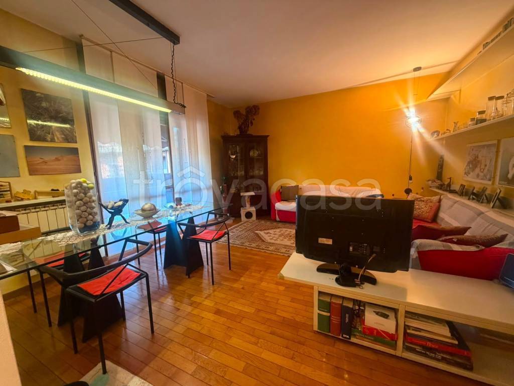 appartamento in vendita a Pessano con Bornago