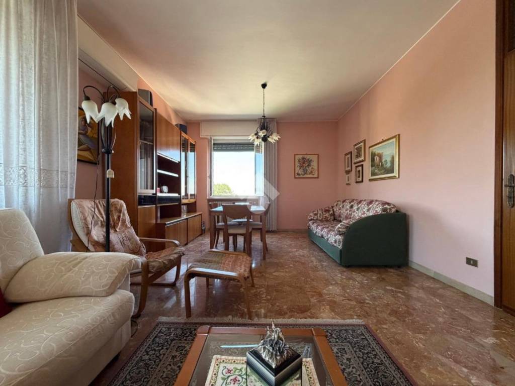appartamento in vendita a Pessano con Bornago