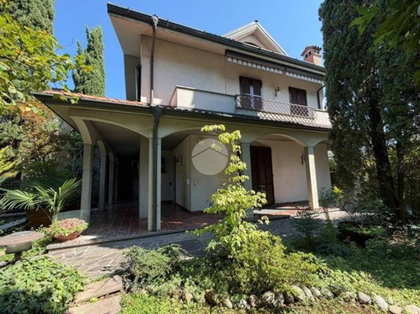 casa indipendente in vendita a Pessano con Bornago