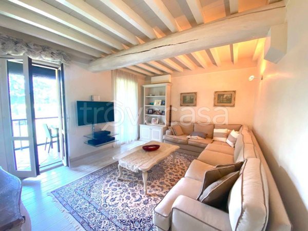 appartamento in vendita a Pieve Emanuele in zona Tolcinasco