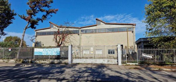 capannone in vendita a Pieve Emanuele in zona Fizzonasco