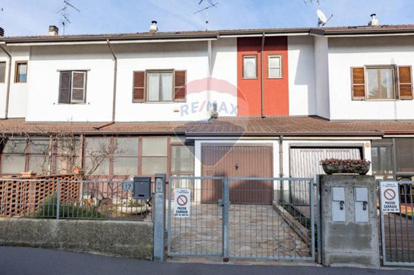 casa indipendente in vendita a Pieve Emanuele