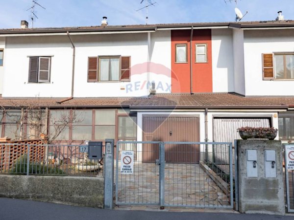casa indipendente in vendita a Pieve Emanuele