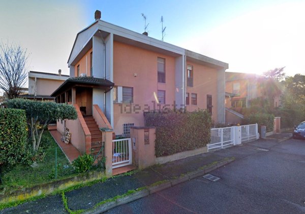 casa indipendente in vendita a Pieve Emanuele