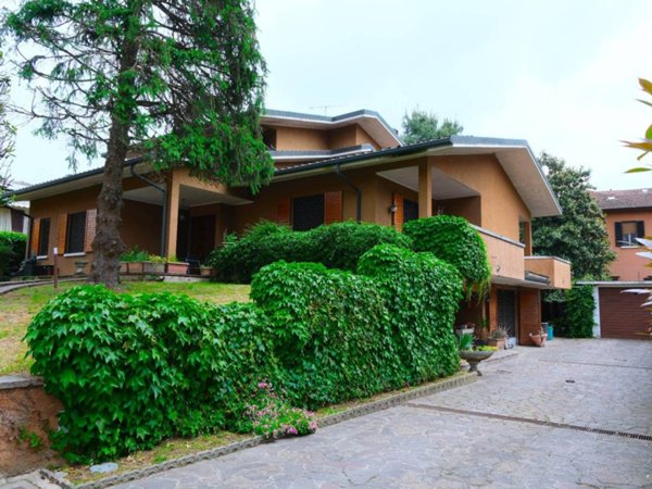 casa indipendente in vendita a Pieve Emanuele
