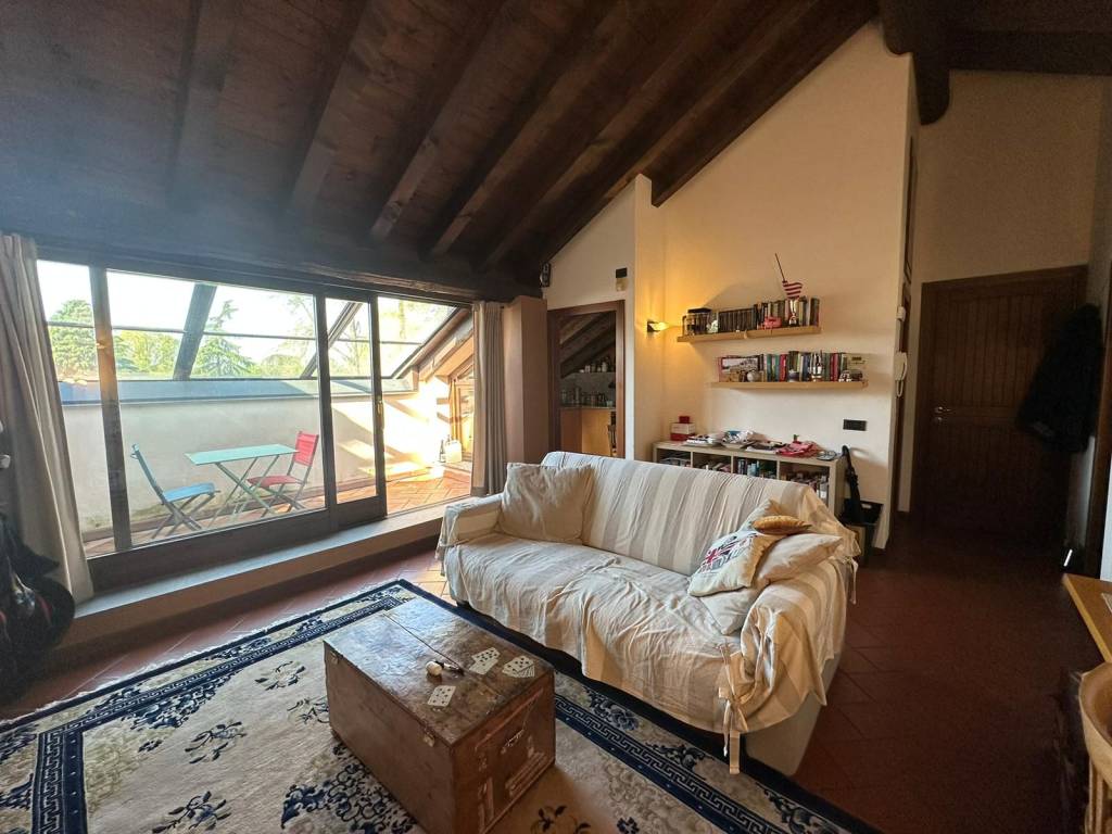appartamento in vendita a Pieve Emanuele in zona Tolcinasco