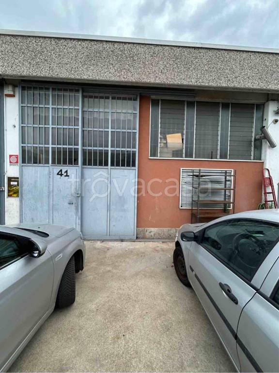 appartamento in vendita a Pieve Emanuele in zona Fizzonasco