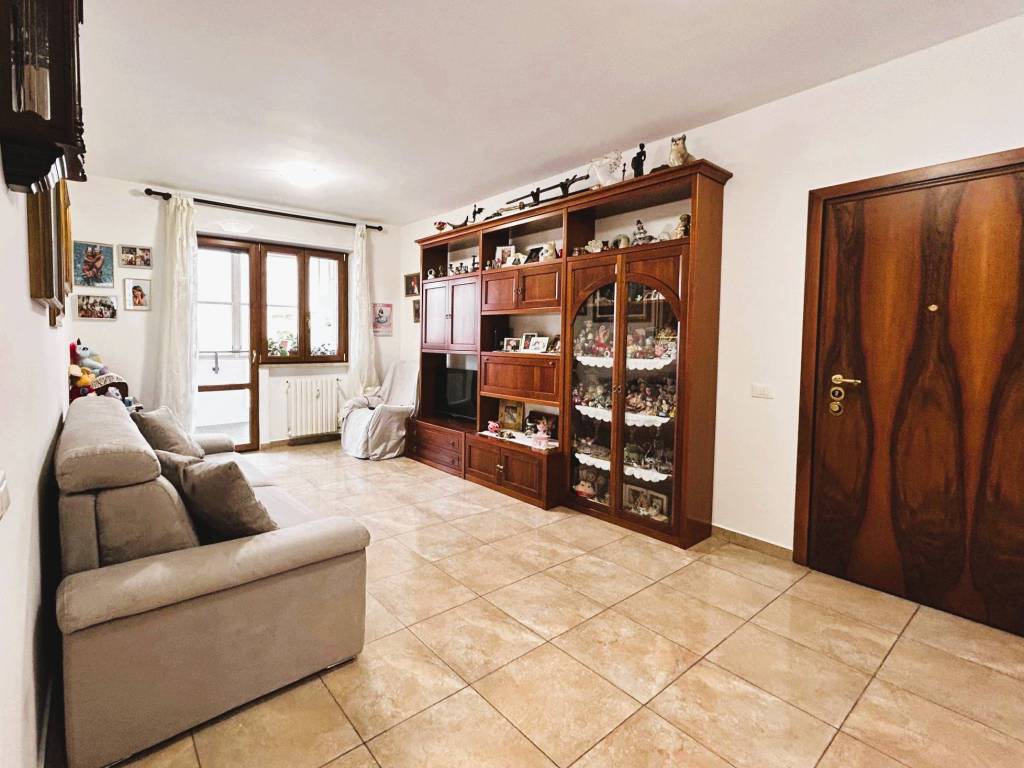 appartamento in vendita a Pieve Emanuele in zona Tolcinasco