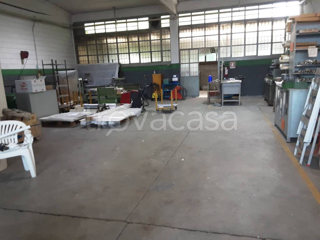 appartamento in vendita a Pieve Emanuele in zona Fizzonasco