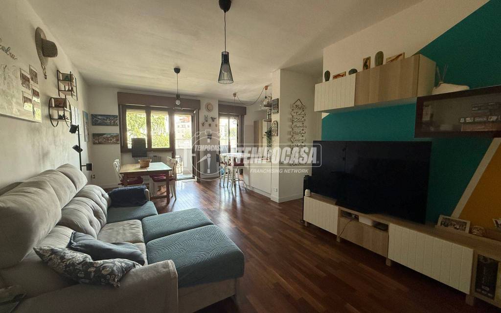 appartamento in vendita a Pieve Emanuele in zona Fizzonasco