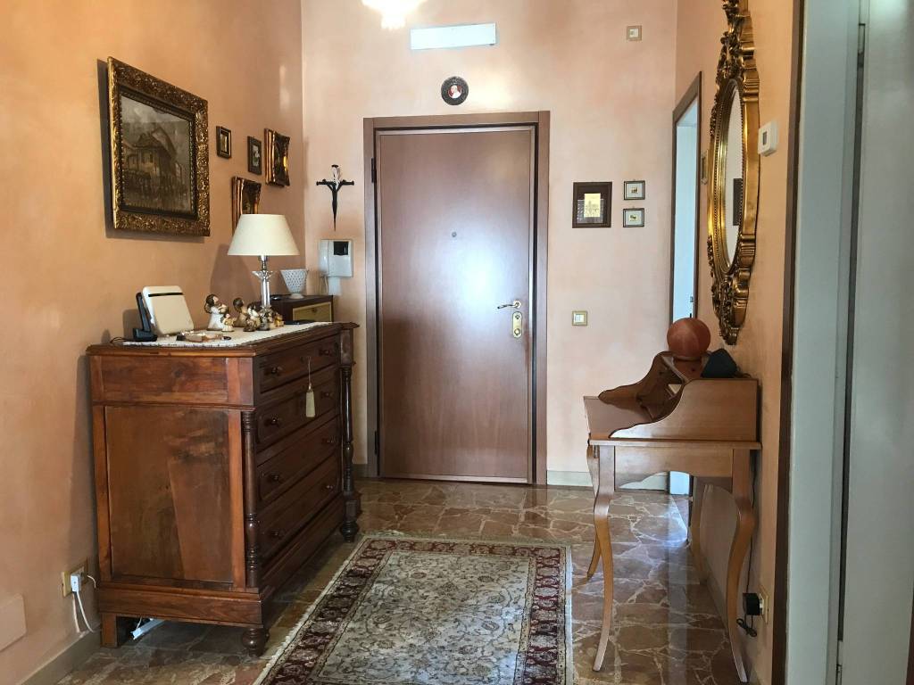 appartamento in vendita a Pieve Emanuele in zona Fizzonasco