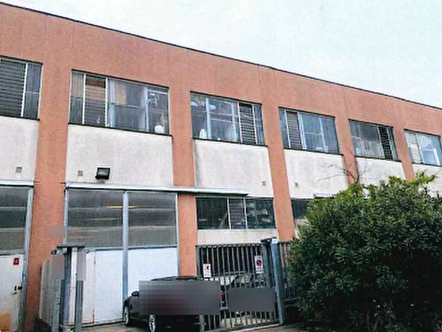 capannone in vendita a Pieve Emanuele