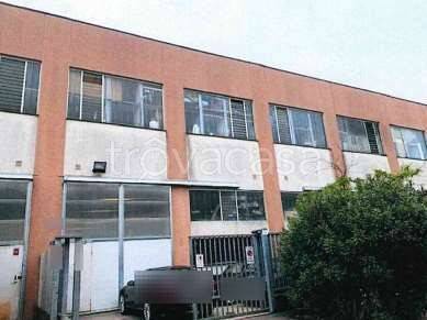 capannone in vendita a Pieve Emanuele