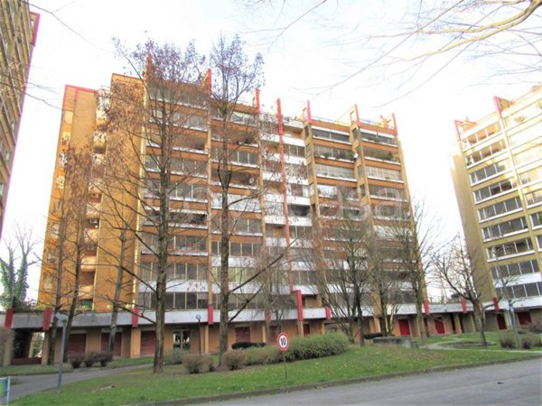 appartamento in vendita a Pieve Emanuele in zona Fizzonasco