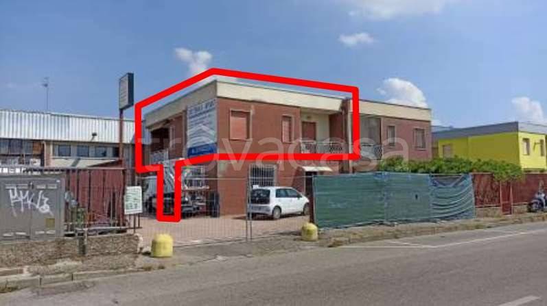 appartamento in vendita a Pieve Emanuele in zona Fizzonasco