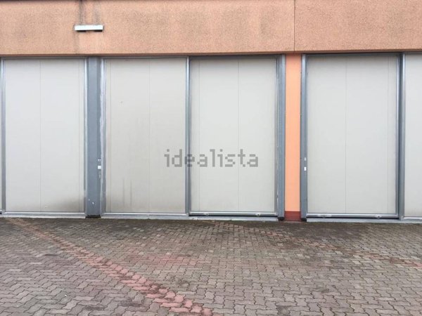 capannone in vendita a Pieve Emanuele