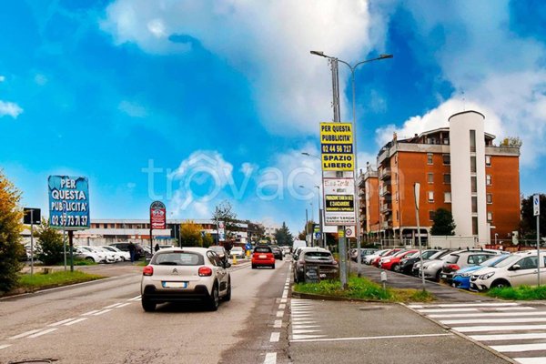 appartamento in vendita a Pieve Emanuele in zona Fizzonasco