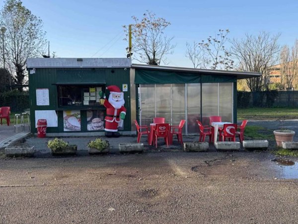 negozio in vendita a Pieve Emanuele