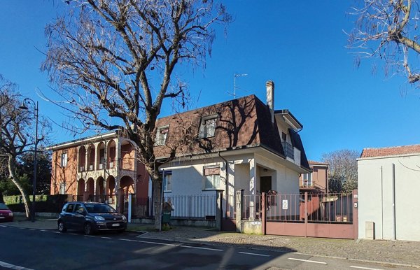 casa indipendente in vendita a Pieve Emanuele