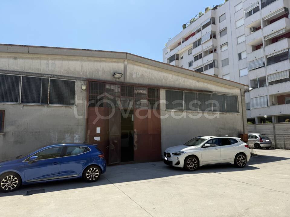 appartamento in vendita a Pieve Emanuele in zona Fizzonasco