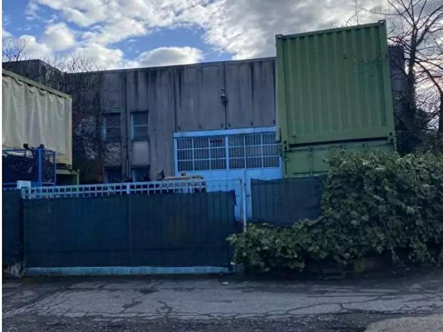 capannone in vendita a Pieve Emanuele