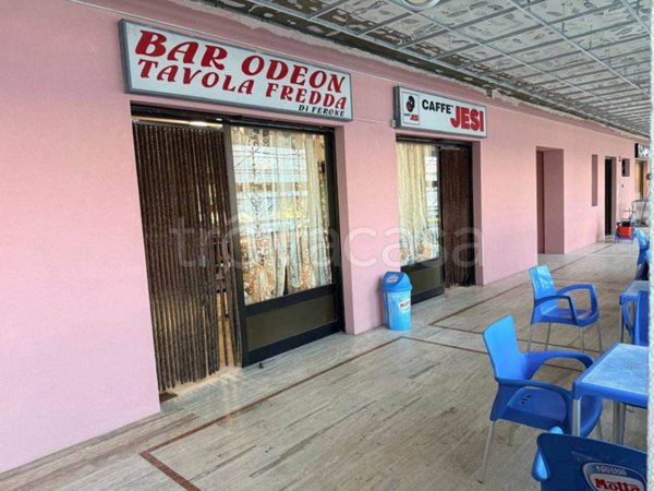 negozio in vendita a Pieve Emanuele