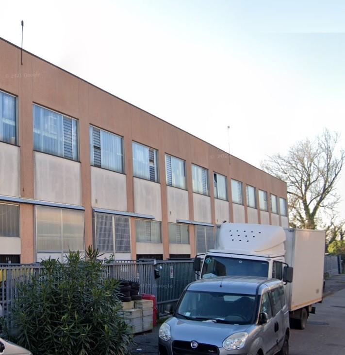 capannone in vendita a Pieve Emanuele