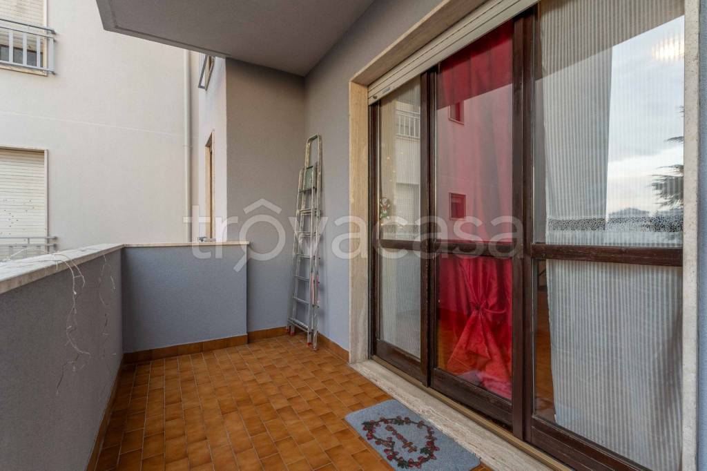 appartamento in vendita a Pieve Emanuele in zona Fizzonasco