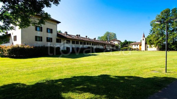 mansarda in vendita a Pieve Emanuele in zona Tolcinasco