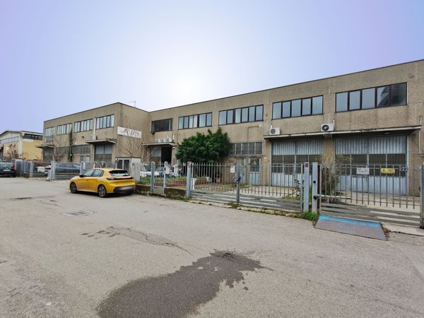 ufficio in vendita a Pieve Emanuele in zona Fizzonasco