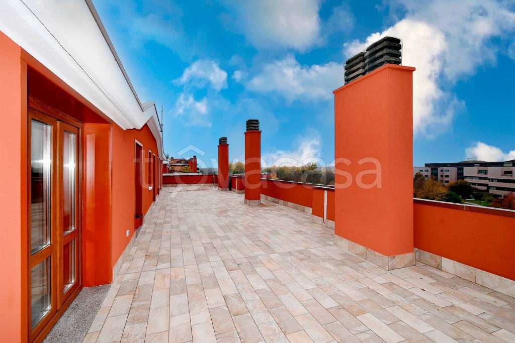 appartamento in vendita a Pieve Emanuele in zona Fizzonasco