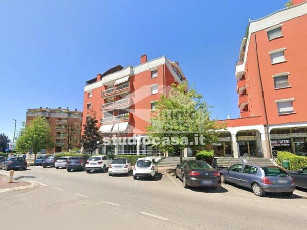 appartamento in vendita a Pieve Emanuele in zona Fizzonasco