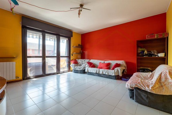 appartamento in vendita a Pieve Emanuele in zona Fizzonasco