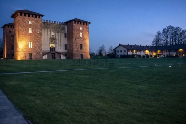 appartamento in vendita a Pieve Emanuele in zona Tolcinasco