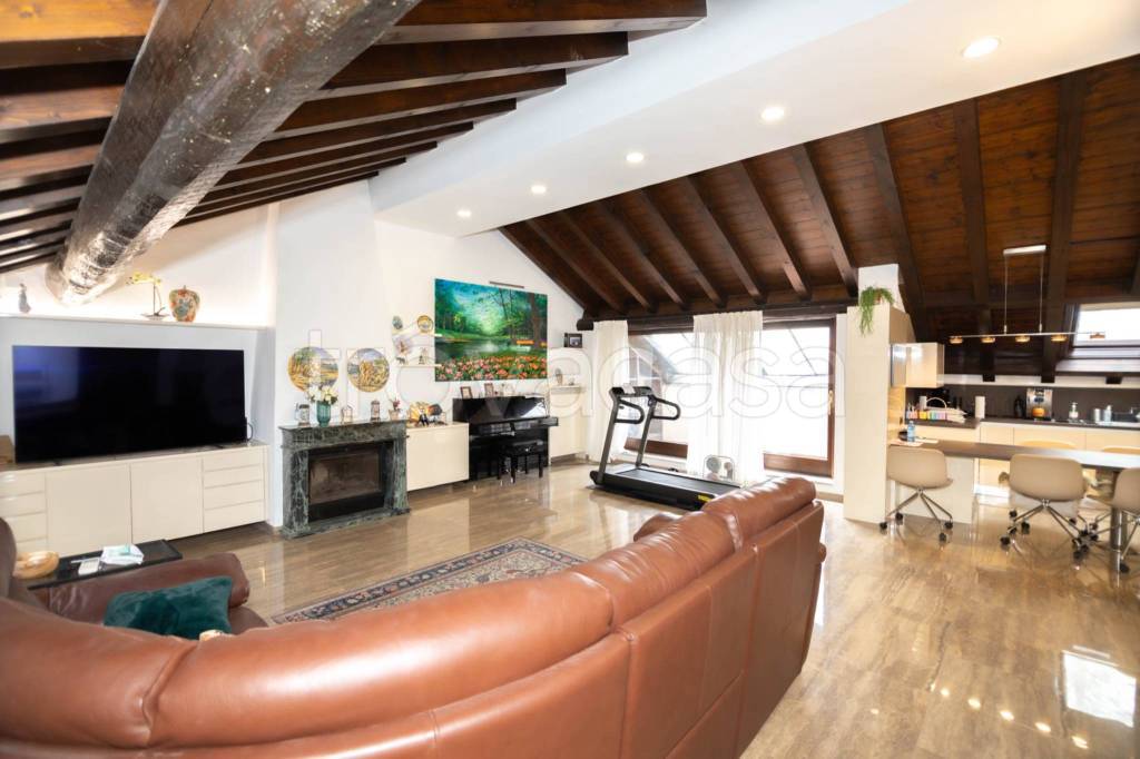 appartamento in vendita a Pieve Emanuele in zona Tolcinasco