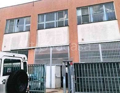 negozio in vendita a Pieve Emanuele