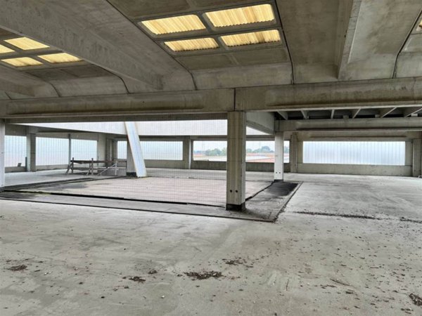 ufficio in vendita a Pieve Emanuele