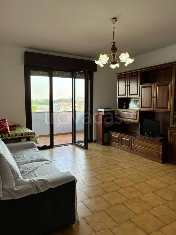 appartamento in vendita a Pieve Emanuele in zona Fizzonasco