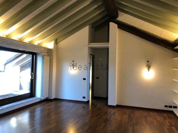 appartamento in vendita a Pieve Emanuele in zona Tolcinasco
