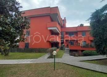 appartamento in vendita a Pieve Emanuele in zona Fizzonasco