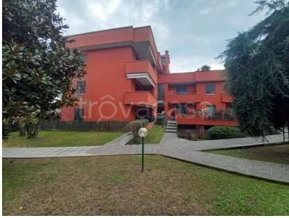 appartamento in vendita a Pieve Emanuele in zona Fizzonasco
