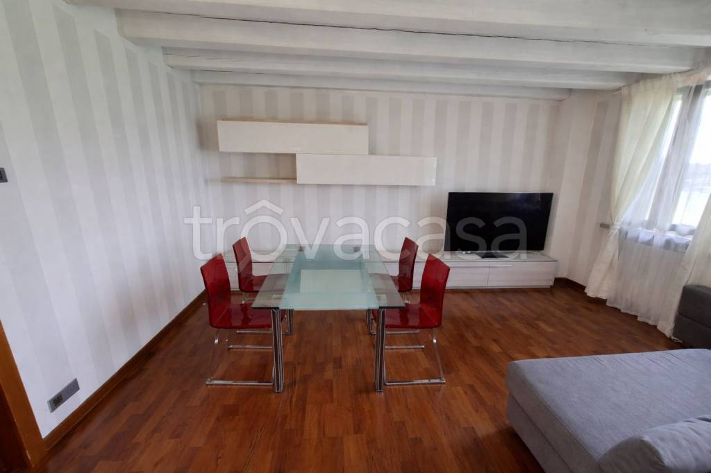 appartamento in vendita a Pieve Emanuele in zona Tolcinasco